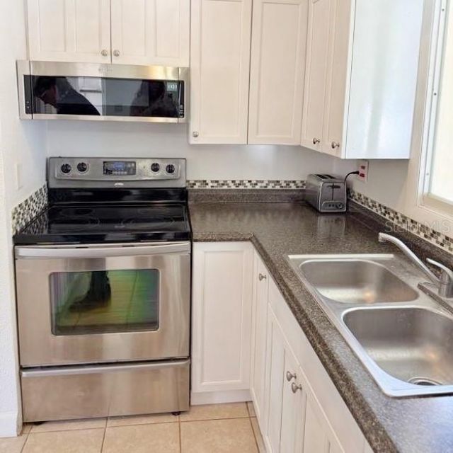 5520 Hobson Street Ne, Saint Petersburg, FL 33704 Photo