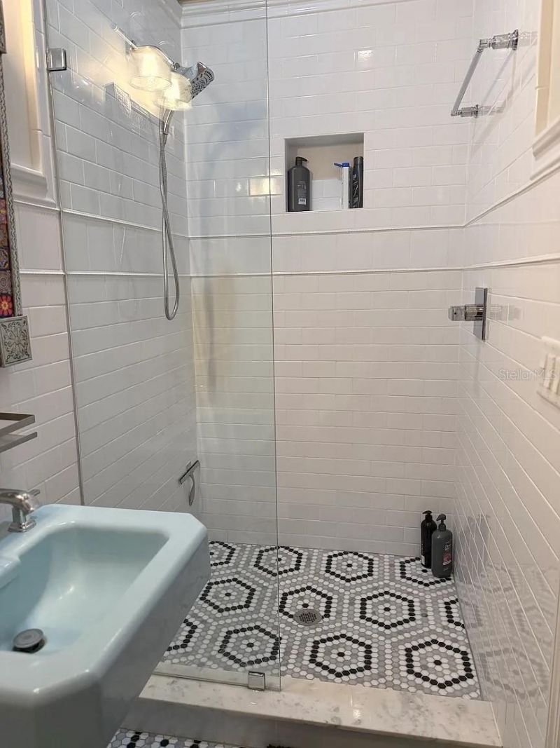 2500 Burlington Avenue N, Saint Petersburg, FL 33713 Photo