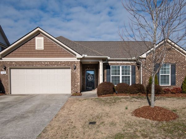 1038 Abberley Cir, Hendersonville, TN 37075