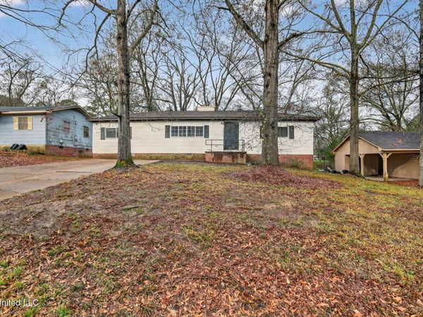 2815 Tara Road, Jackson, MS 39212