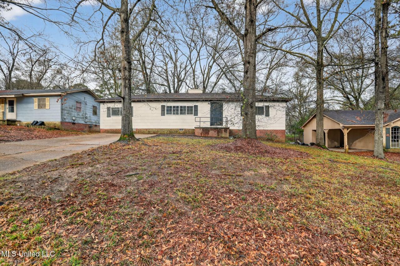 2815 Tara Road, Jackson, MS 39212 Main Photo