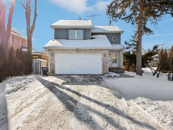 183 W ALGONQUIN Road, Des Plaines, IL 60016