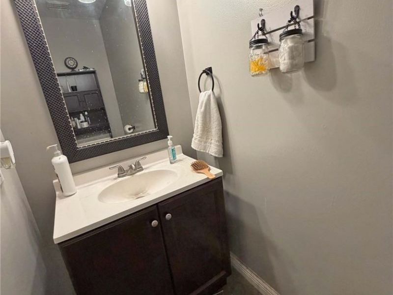 1461 Brookridge Avenue, Louisville, OH 44641 Photo 9