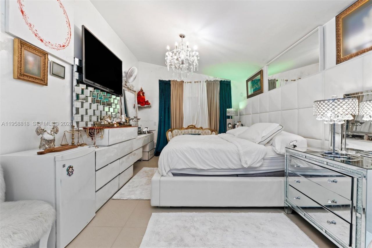 5018 SW 148th Pl, Miami, FL 33185 Photo