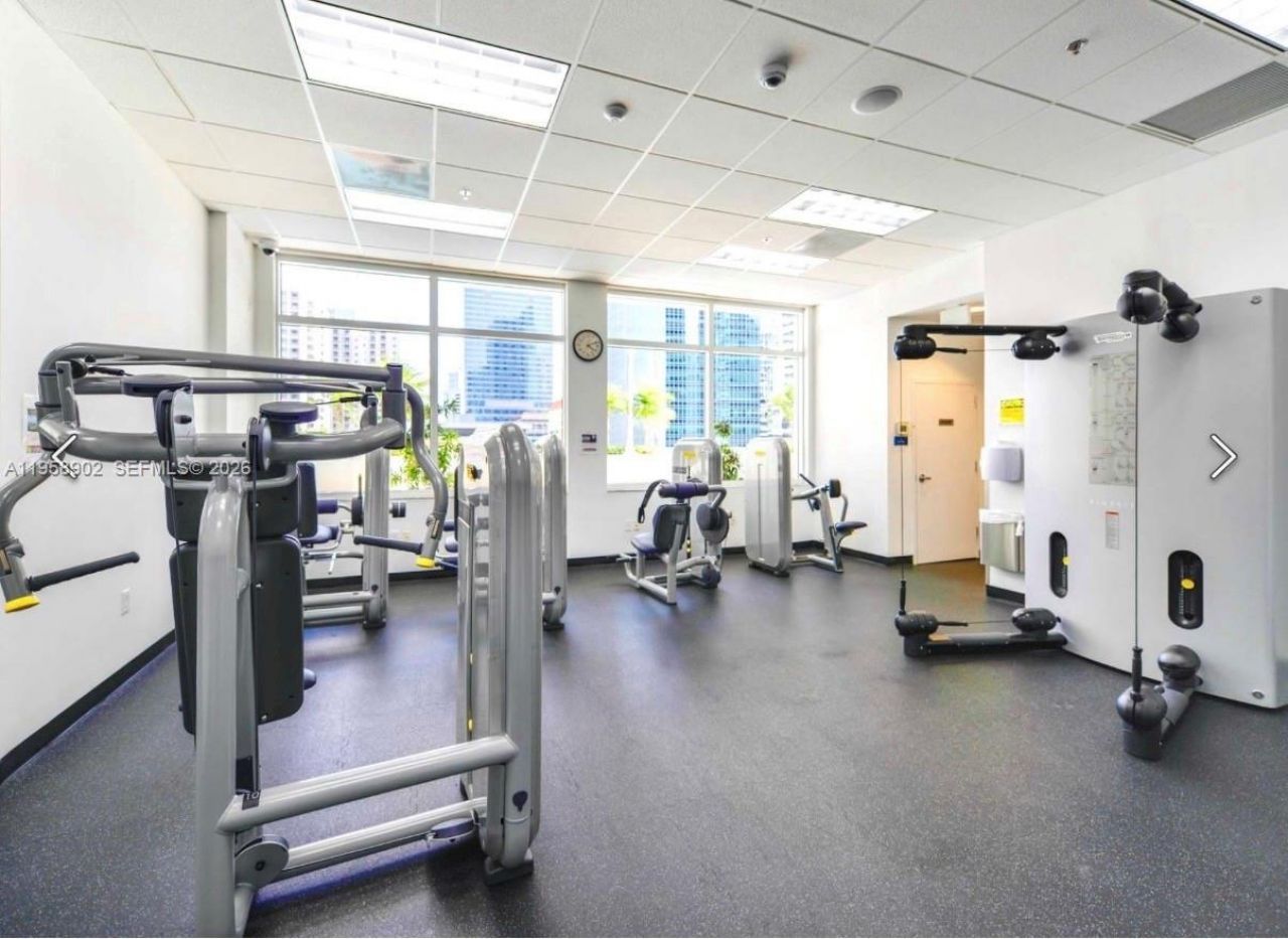 1200 Brickell Bay Dr, Unit 1509, Miami, FL 33131 Photo