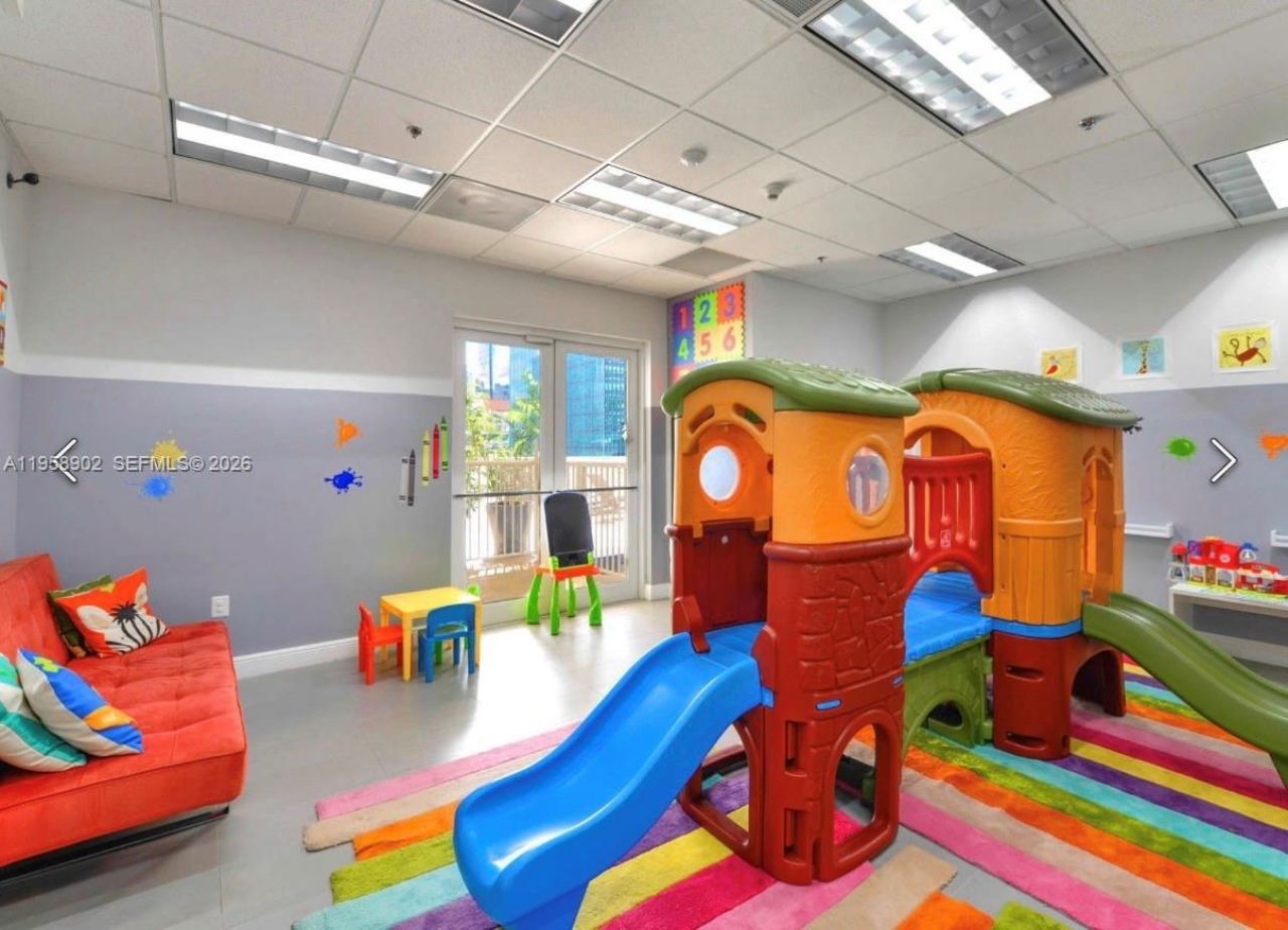 1200 Brickell Bay Dr, Unit 1509, Miami, FL 33131 Photo