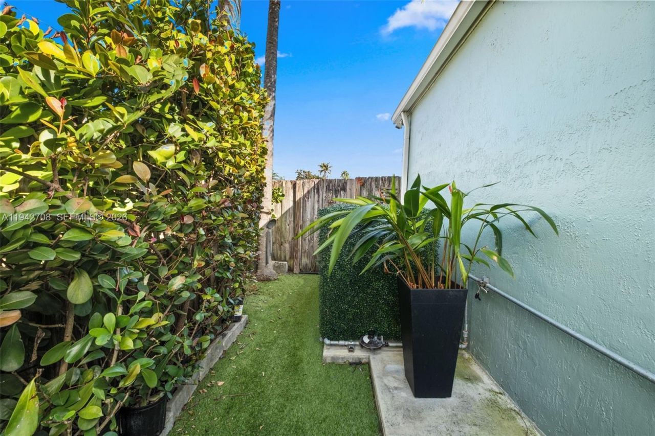 22239 SW 98th Pl, Cutler Bay, FL 33190 Photo