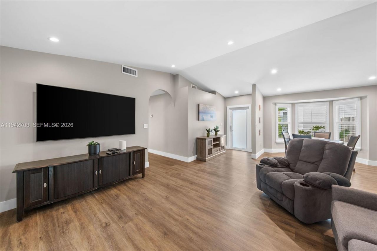 22239 SW 98th Pl, Cutler Bay, FL 33190 Photo