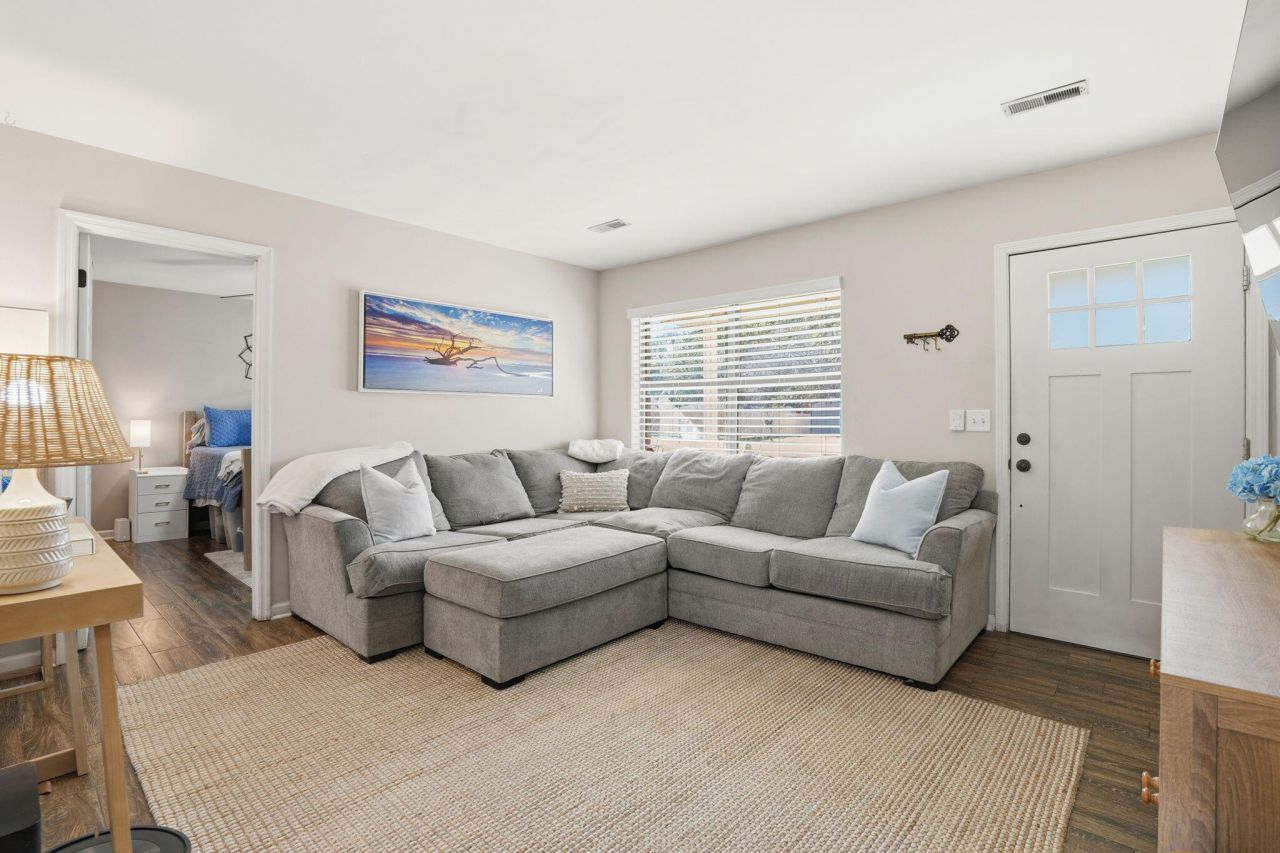 1533 Langston Drive Photo 4