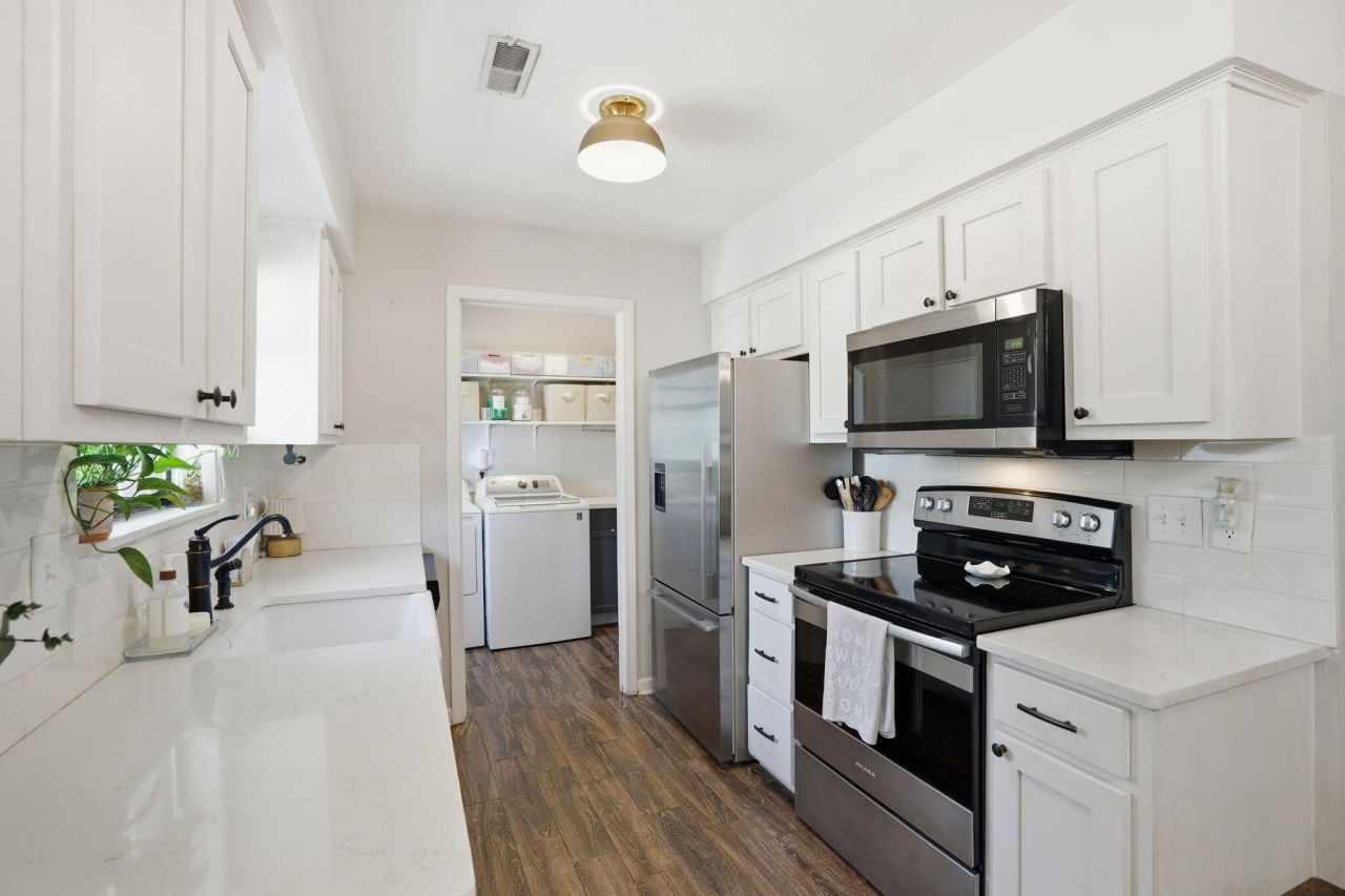 1533 Langston Drive Photo 9