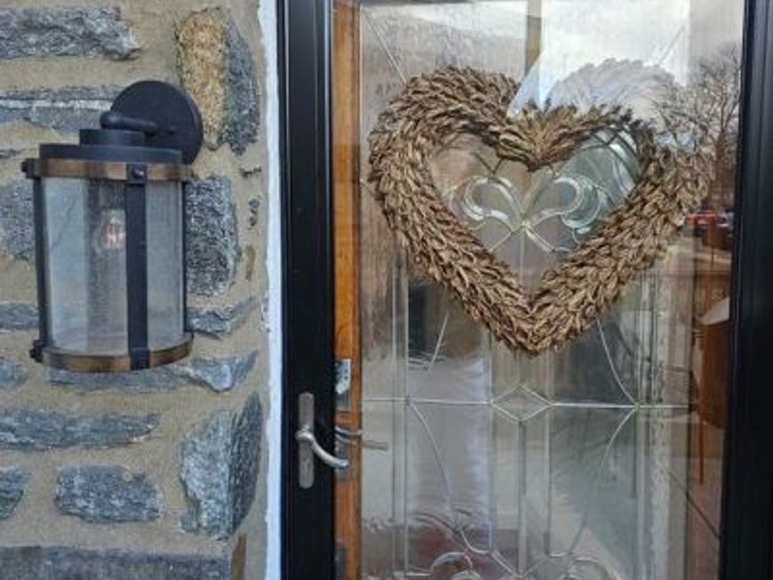 2737 E Country Club Road, Philadelphia, PA 19131 Main Photo