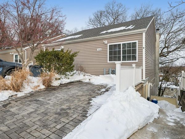 60 Marwood Road N, Unit B, Port Washington, NY 11050