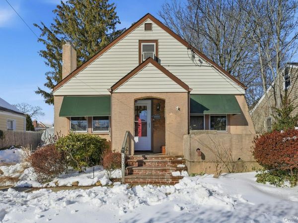 22 W 12th Street, Huntington Station, NY 11746