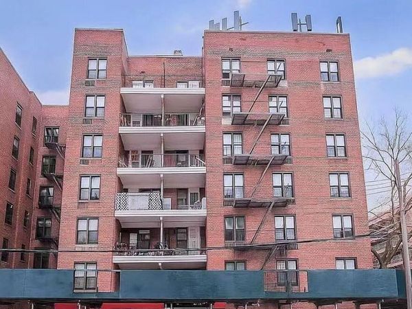 38-25 Parsons Boulevard , Unit 4I, Flushing, NY 11354