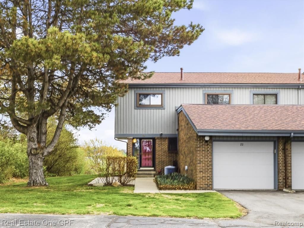 1715 River Road, Saint Clair Township, MI 48079 Main Photo