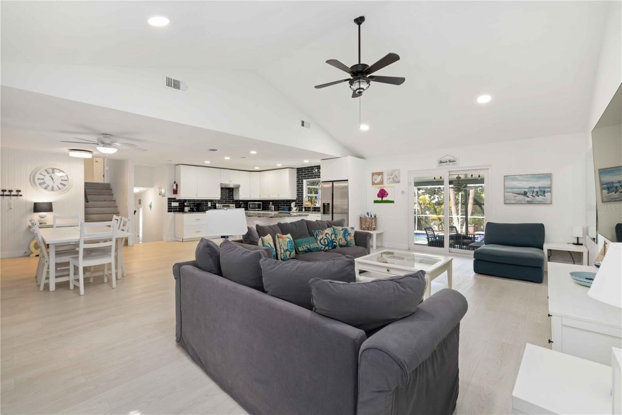 8004 22nd Avenue W, Bradenton, FL 34209 Photo