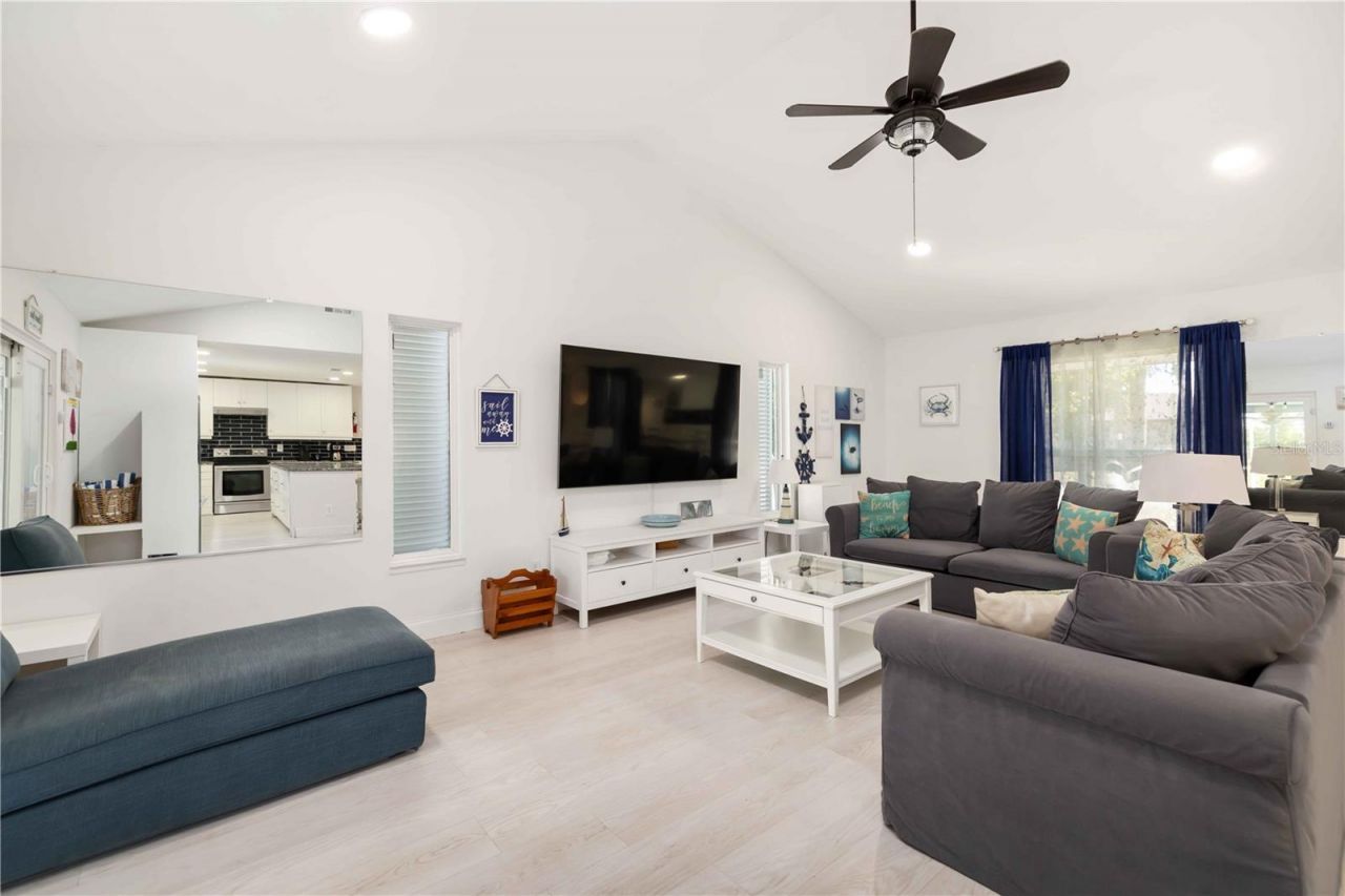 8004 22nd Avenue W, Bradenton, FL 34209 Photo