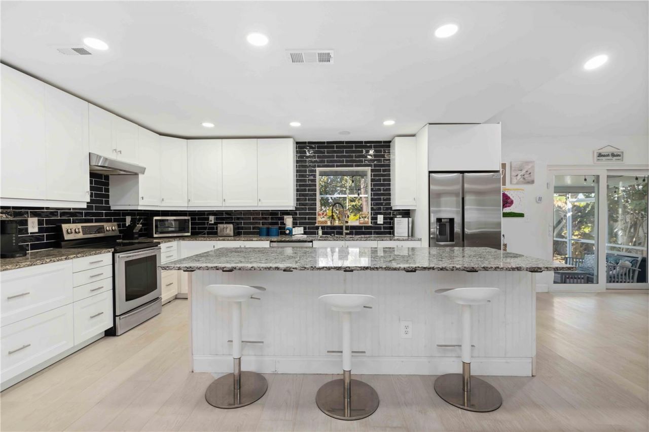 8004 22nd Avenue W, Bradenton, FL 34209 Photo