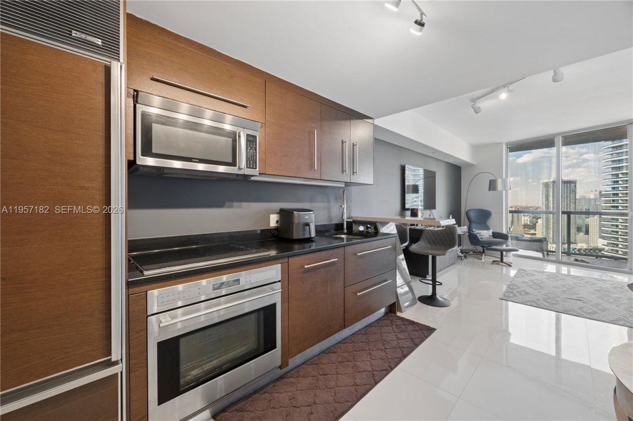 465 Brickell Ave , Unit 3804, Miami, FL 33131 Photo