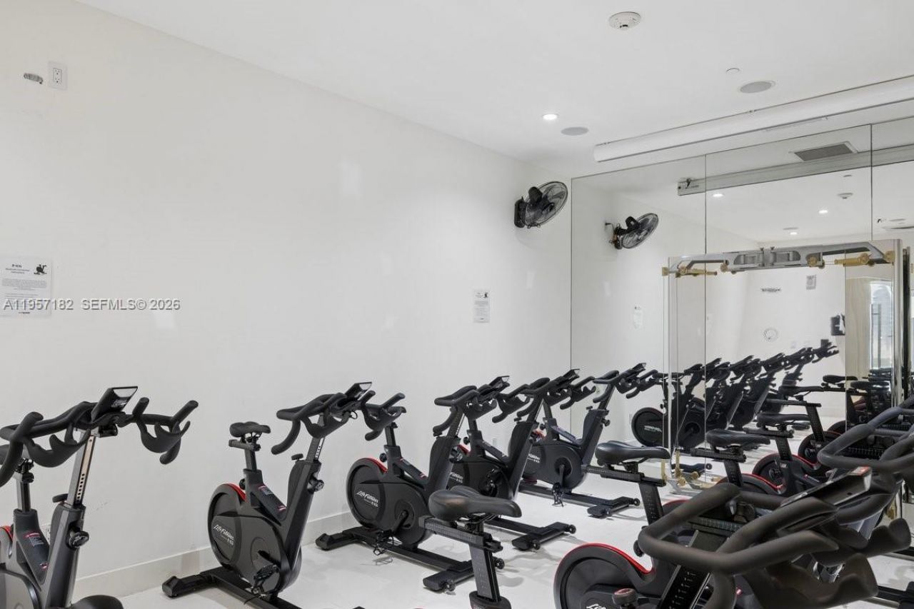 465 Brickell Ave , Unit 3804, Miami, FL 33131 Photo