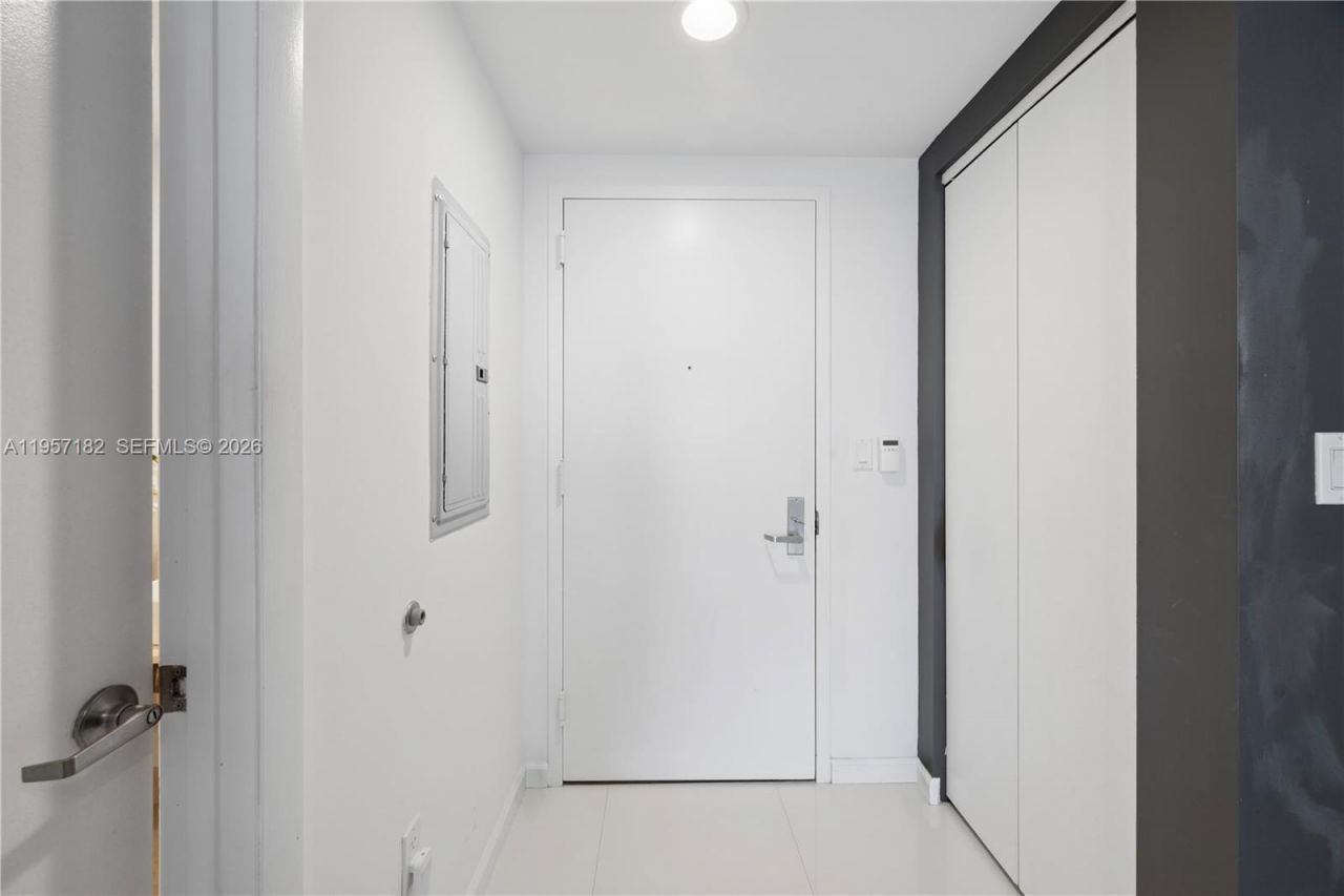 465 Brickell Ave , Unit 3804, Miami, FL 33131 Photo