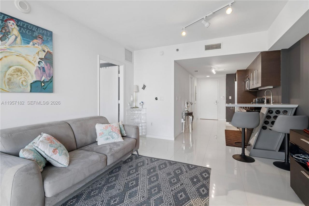 465 Brickell Ave , Unit 3804, Miami, FL 33131 Photo