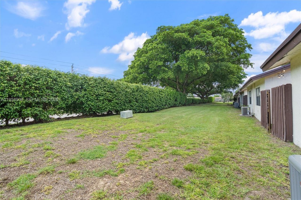 6710 S Parkway Dr , Unit 3-11, Margate, FL 33068 Photo