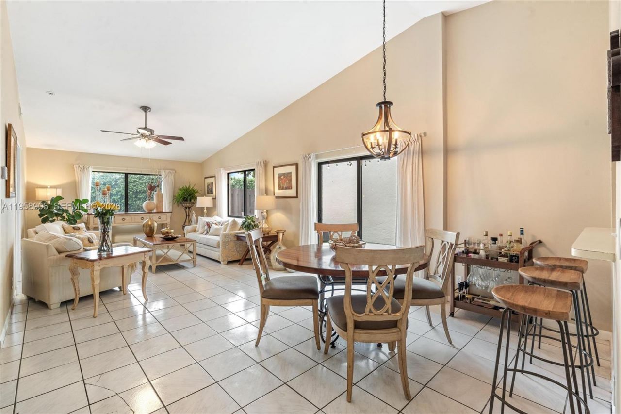 6710 S Parkway Dr , Unit 3-11, Margate, FL 33068 Photo