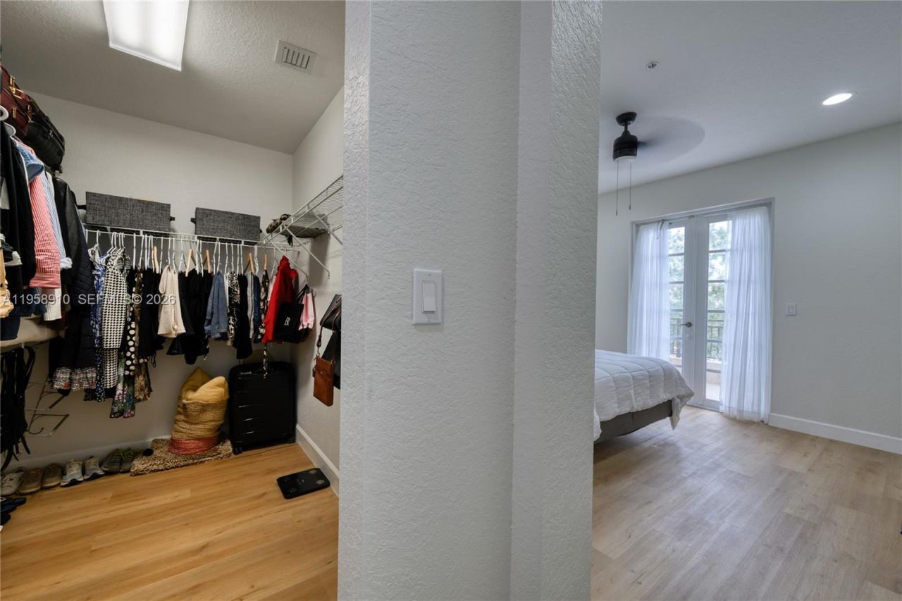 430 SW 147th Ave, Unit 430, Pembroke Pines, FL 33027 Photo