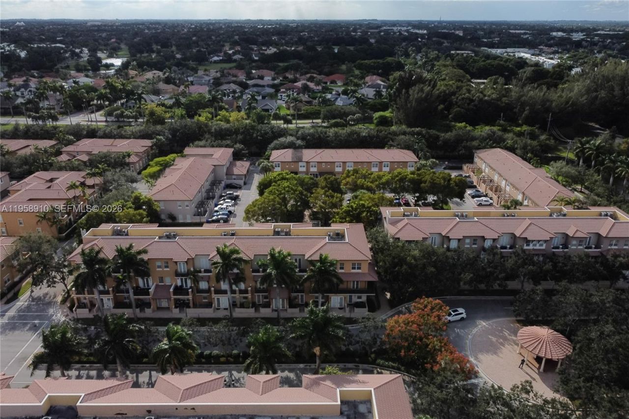 430 SW 147th Ave, Unit 430, Pembroke Pines, FL 33027 Photo