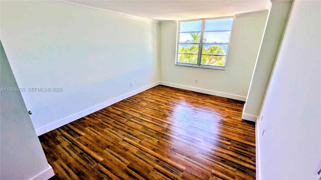 300 Bayview Dr, Unit 206, Sunny Isles Beach, FL 33160 Photo