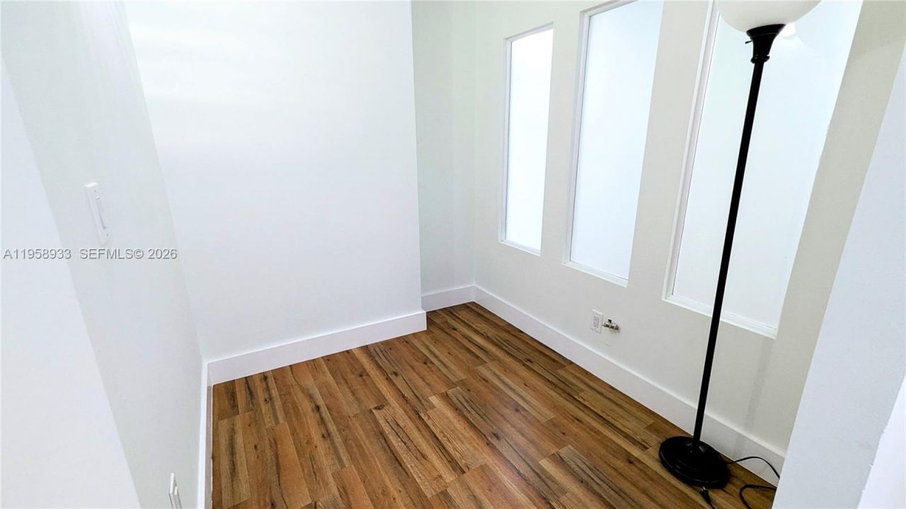 300 Bayview Dr, Unit 206, Sunny Isles Beach, FL 33160 Photo