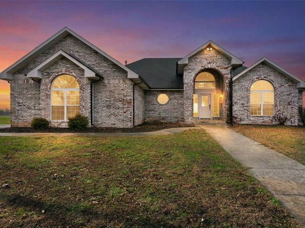 5267 W Nokes Lane, Brookline, MO 65619