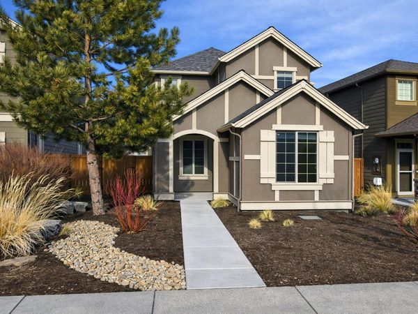 20848 Gateway Drive, Bend, OR 97702