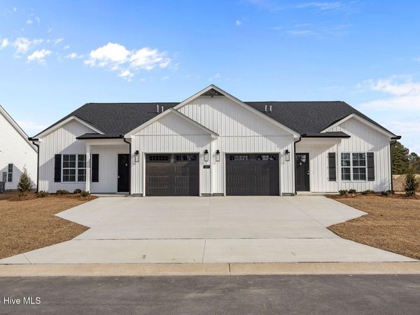 121 Lady O Drive, Unit B, Greenville, NC 27834