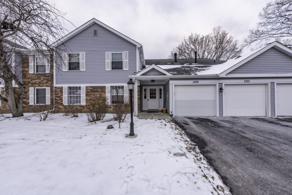 1367 Stratford Drive, Unit 1D, Gurnee, IL 60031 Main Photo
