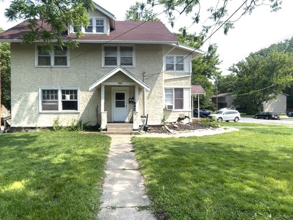 3903 University Avenue, Des Moines, IA 50311