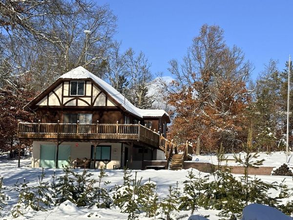 1278 W Pine Tree Road, Baldwin, MI 49304