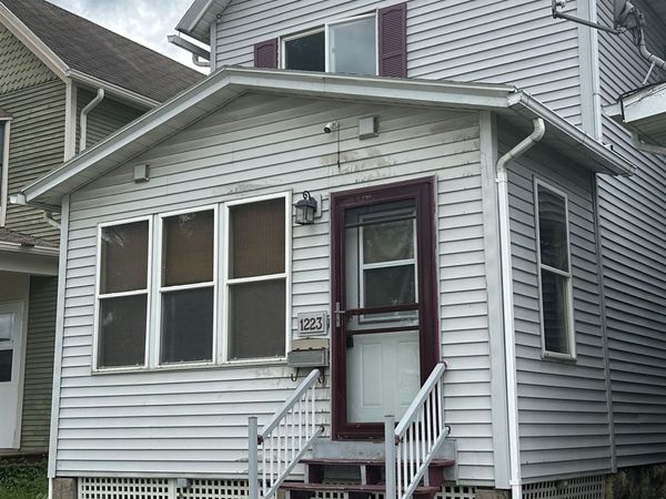 1223 Lincoln Avenue, Dubuque, IA 52001