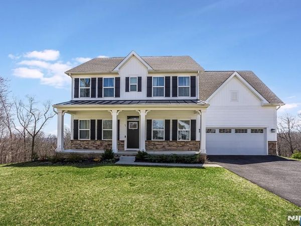 37 Esposito Lane, Roxbury Township, NJ 07850