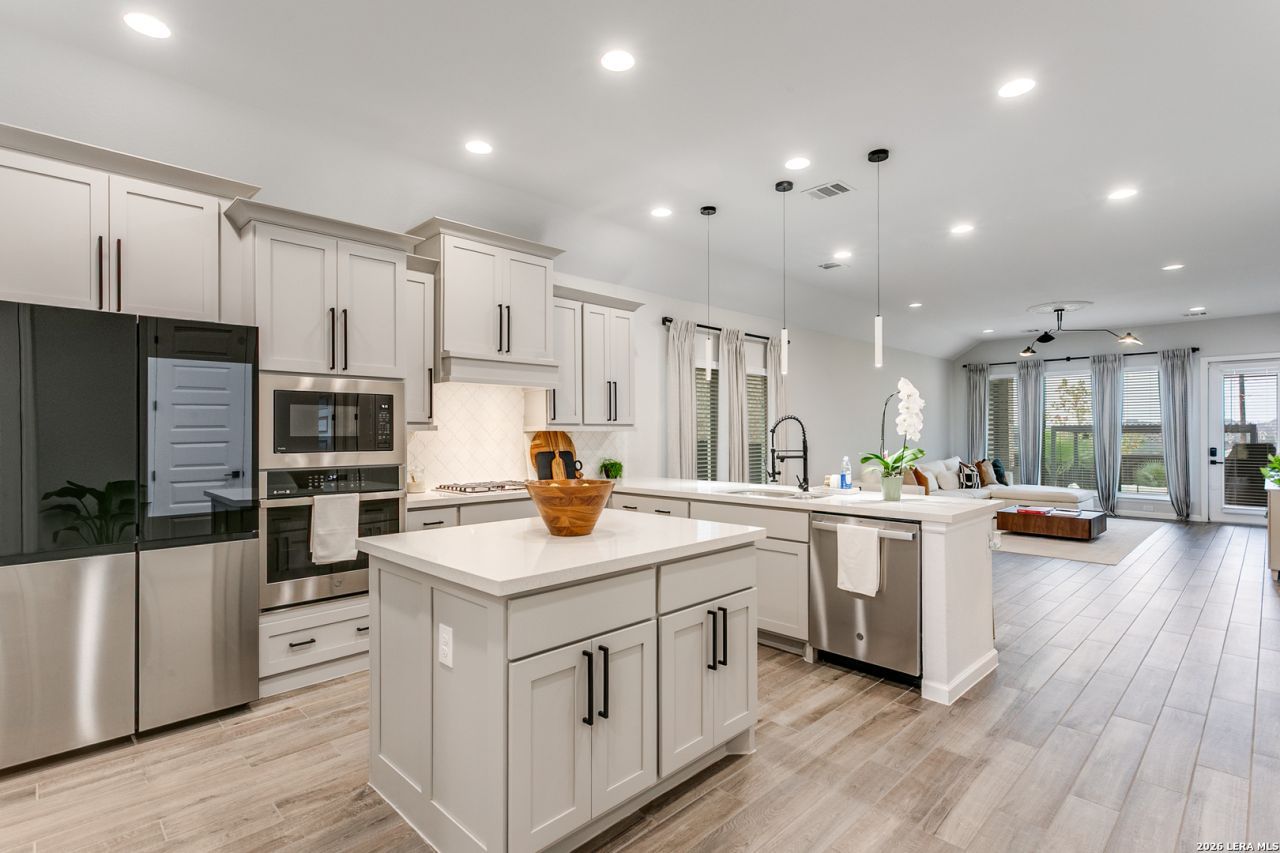 2134 Knippa, San Antonio, TX 78253 Main Photo