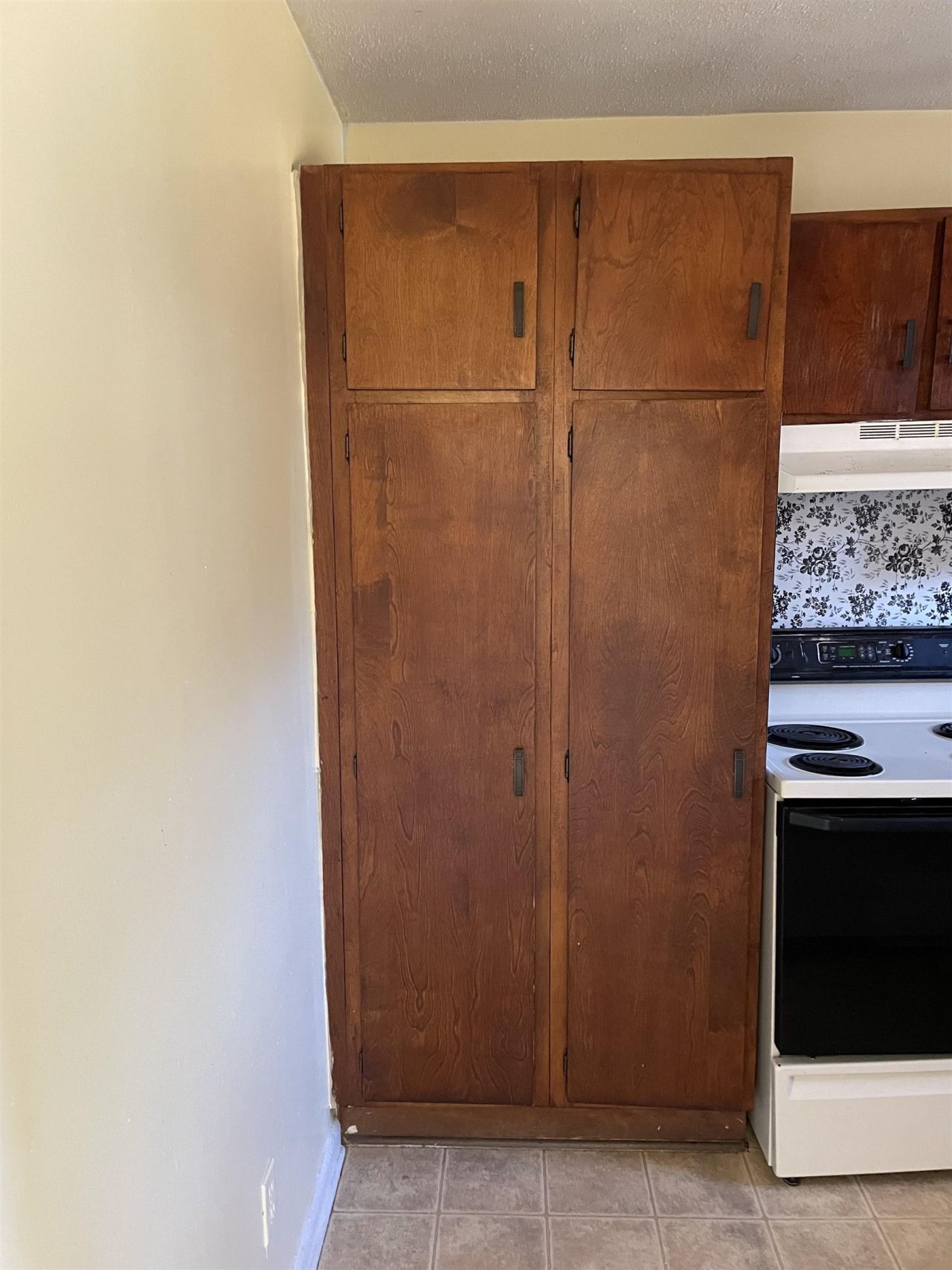 2000 Greens Blvd. Photo 11