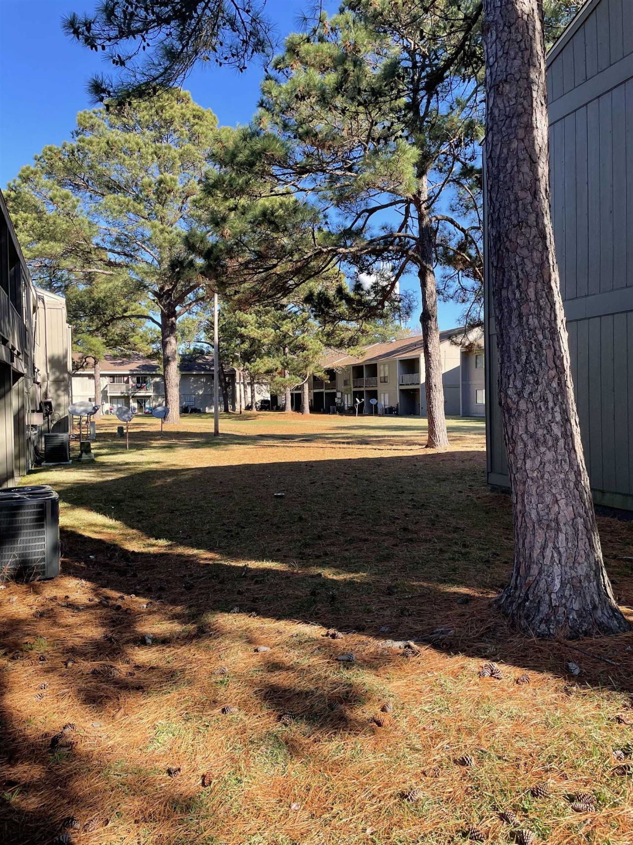 2000 Greens Blvd. Photo 16