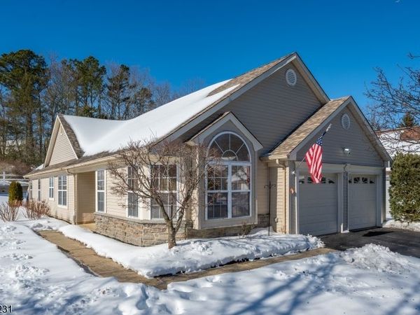 2890 Lenox St, Toms Rivership, NJ 08755