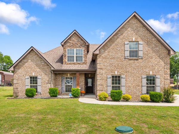 1130 Spring Creek Dr, Murfreesboro, TN 37129