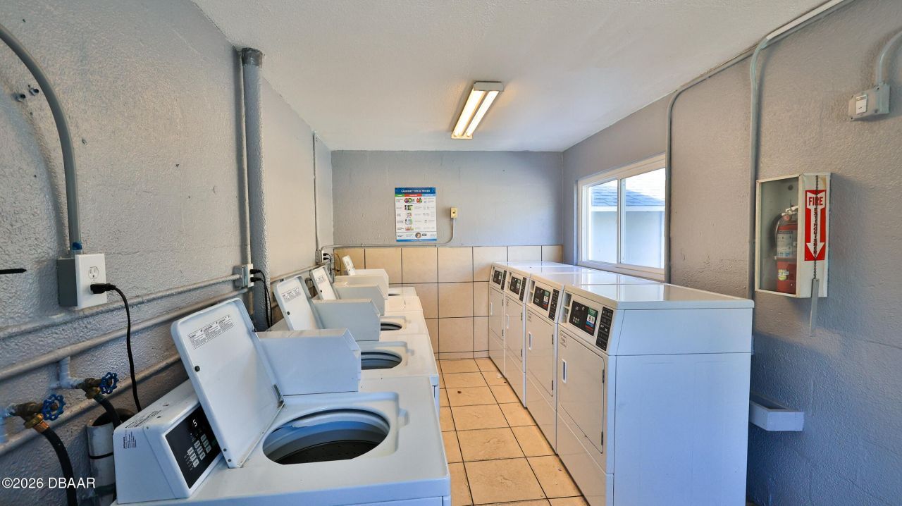 411 N Halifax Avenue, Unit 300, Daytona Beach, FL 32118 Photo