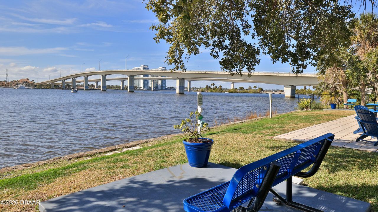 411 N Halifax Avenue, Unit 300, Daytona Beach, FL 32118 Photo