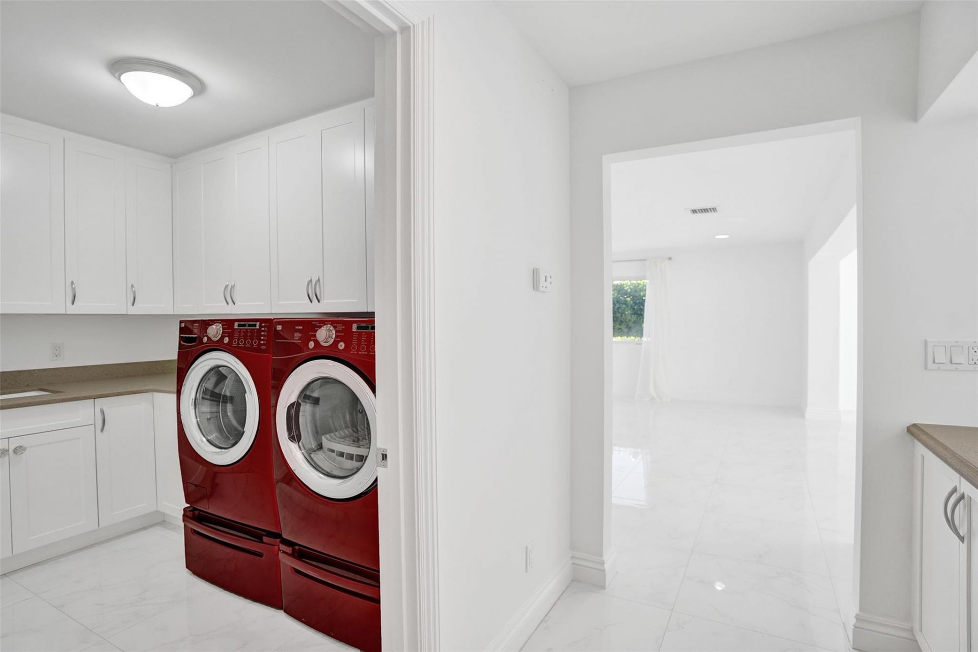 26 Cayuga Rd, Sea Ranch Lakes, FL 33308 Photo