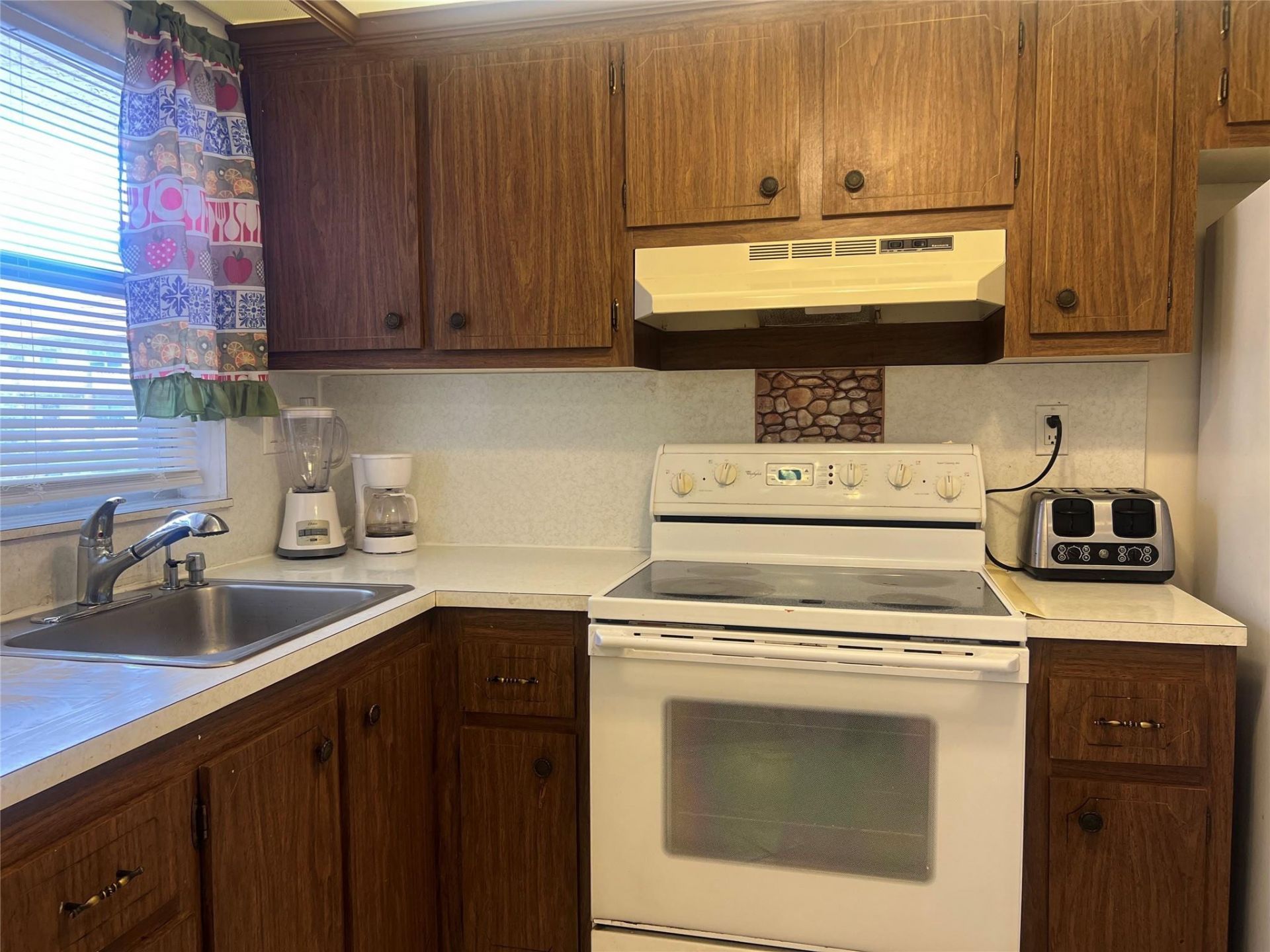 9420 Sunrise Lakes Blvd, Unit 212, Sunrise, FL 33322 Photo