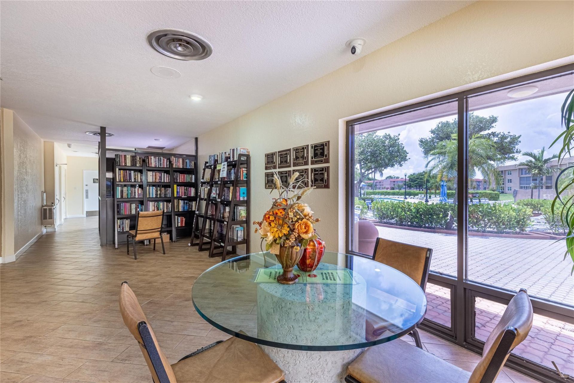 9420 Sunrise Lakes Blvd, Unit 212, Sunrise, FL 33322 Photo